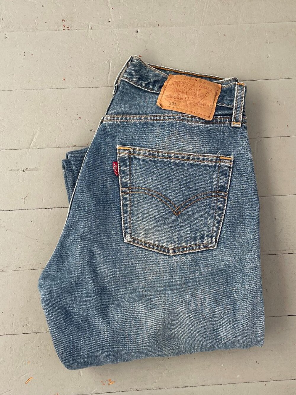 Vtg 2001 Levi's 501 Women's Jeans Made in USA Y2K Rigid Denim 29 (Fits 27)